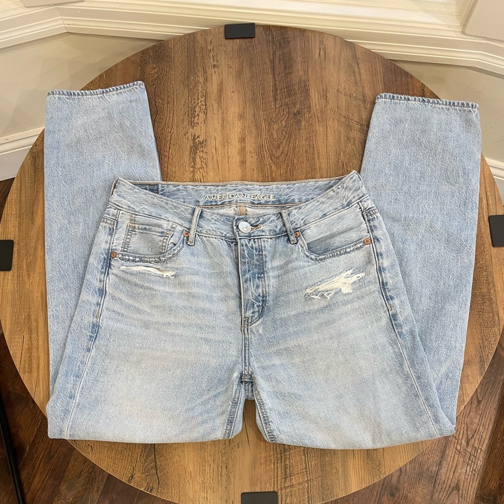 American Eagle tomgirl jeans